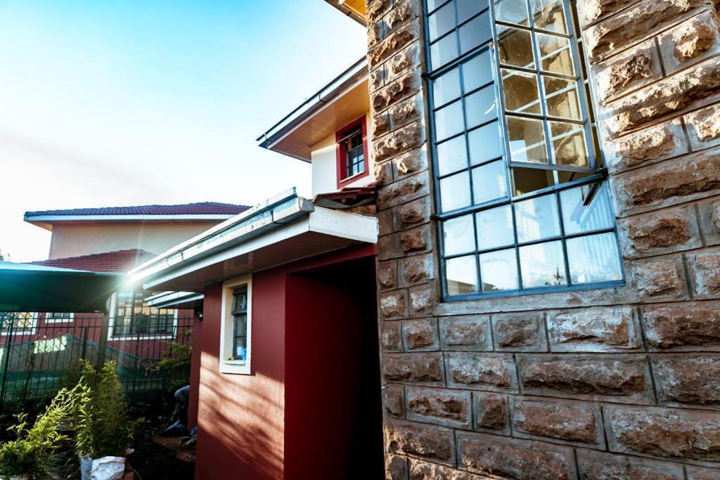 Fourways Junction Villa 1 奈洛比 外观 照片